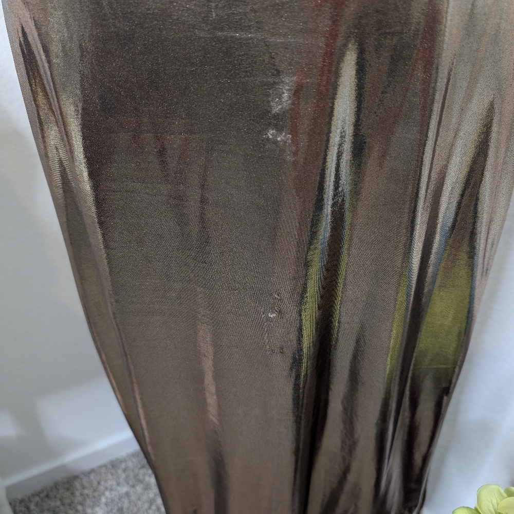 💘 Micas Metallic Bronze Long Dress with Open Back - Sexy & Elegant" size L - Picture 5 of 7
